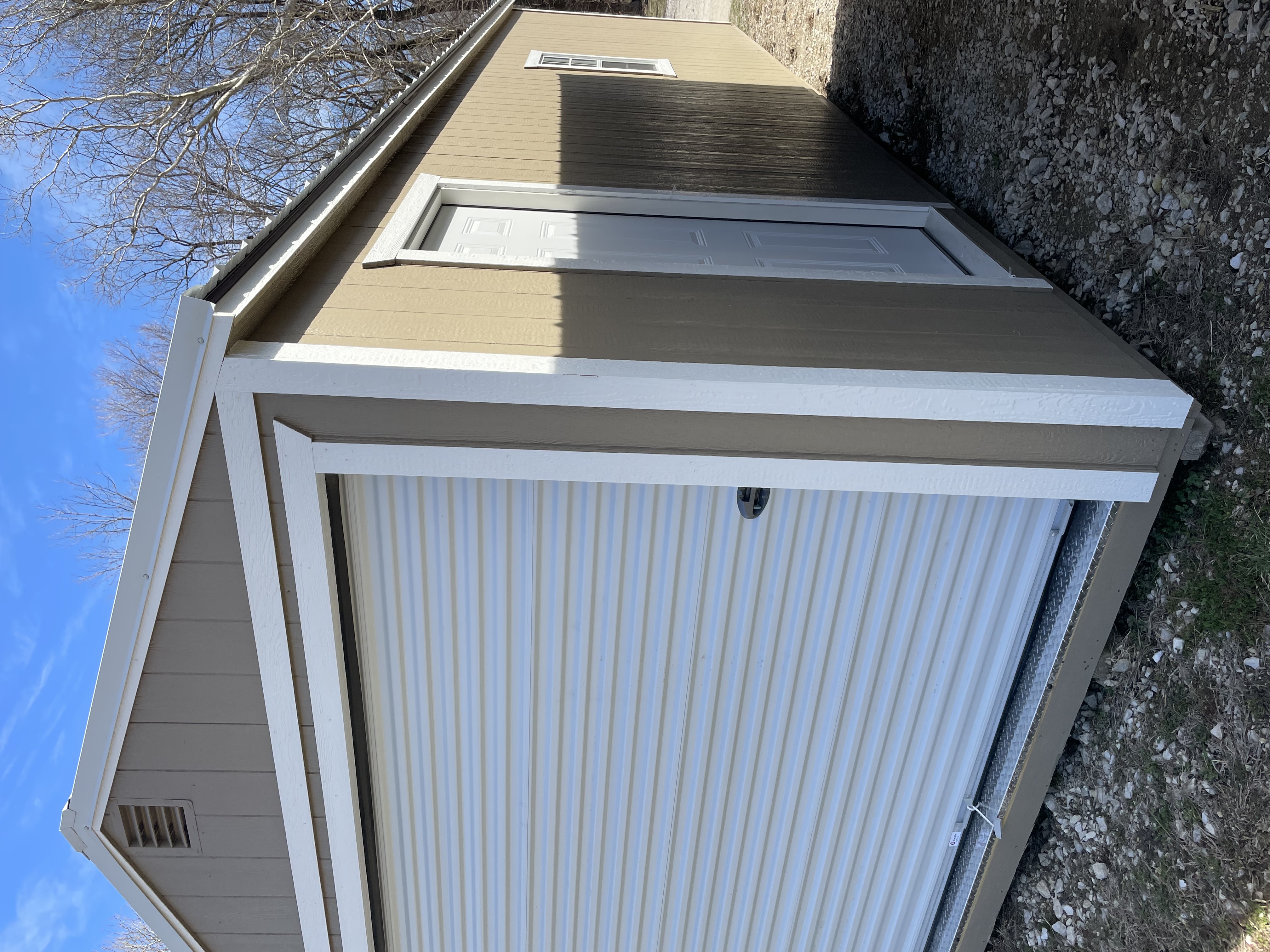 12×32 Garage
