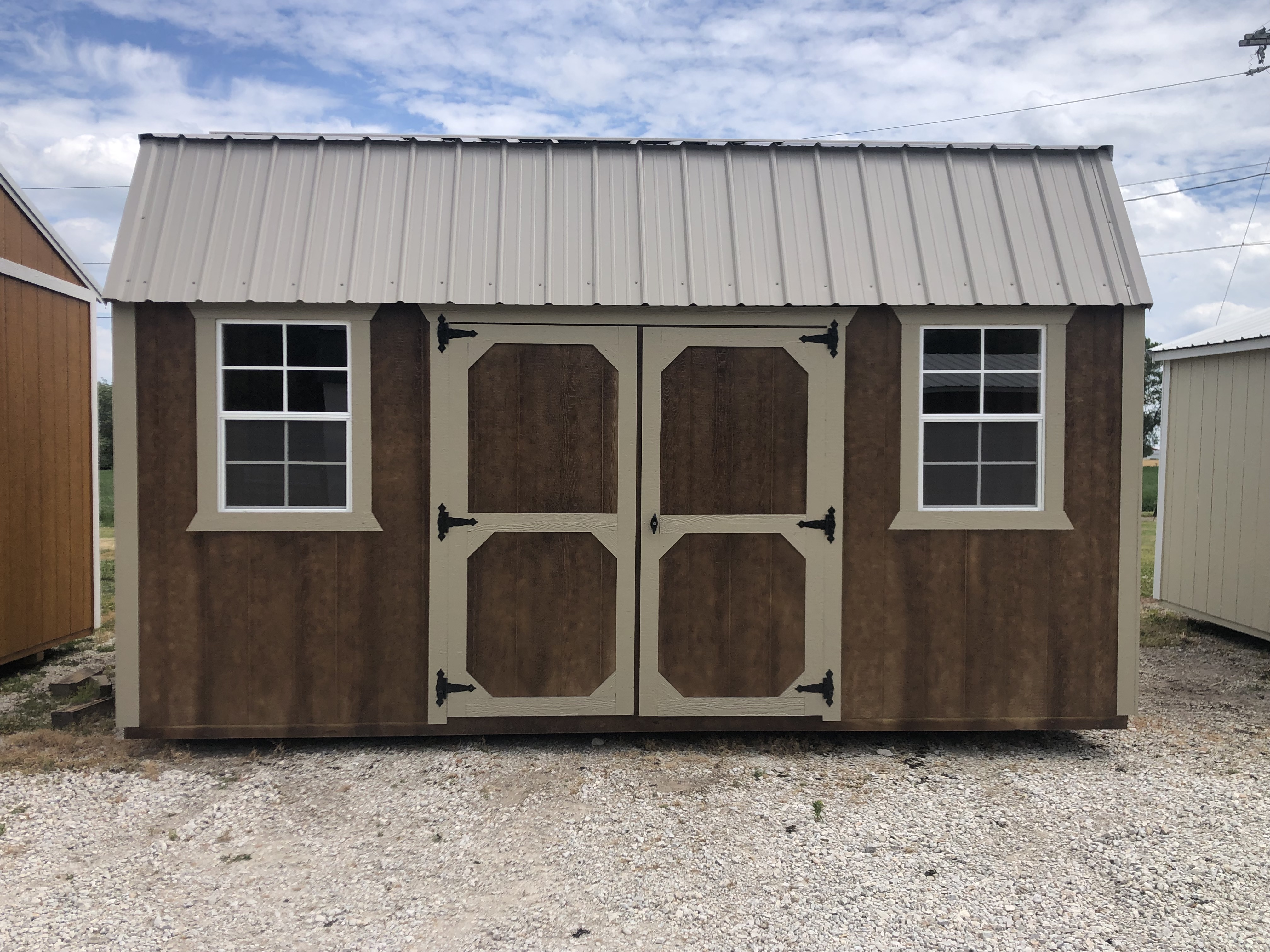 10×16 Side Lofted Barn