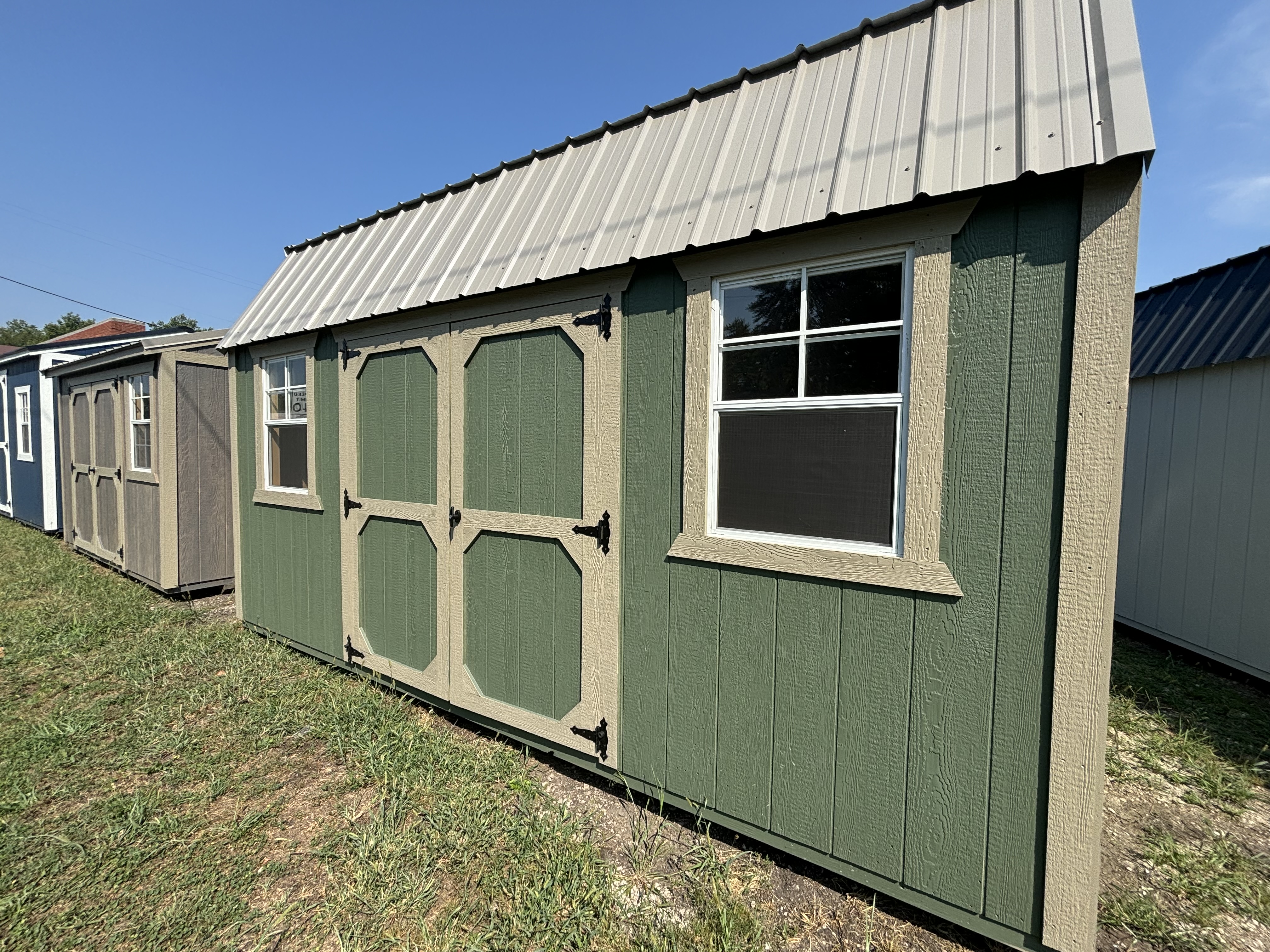 10×16 Side Lofted Barn