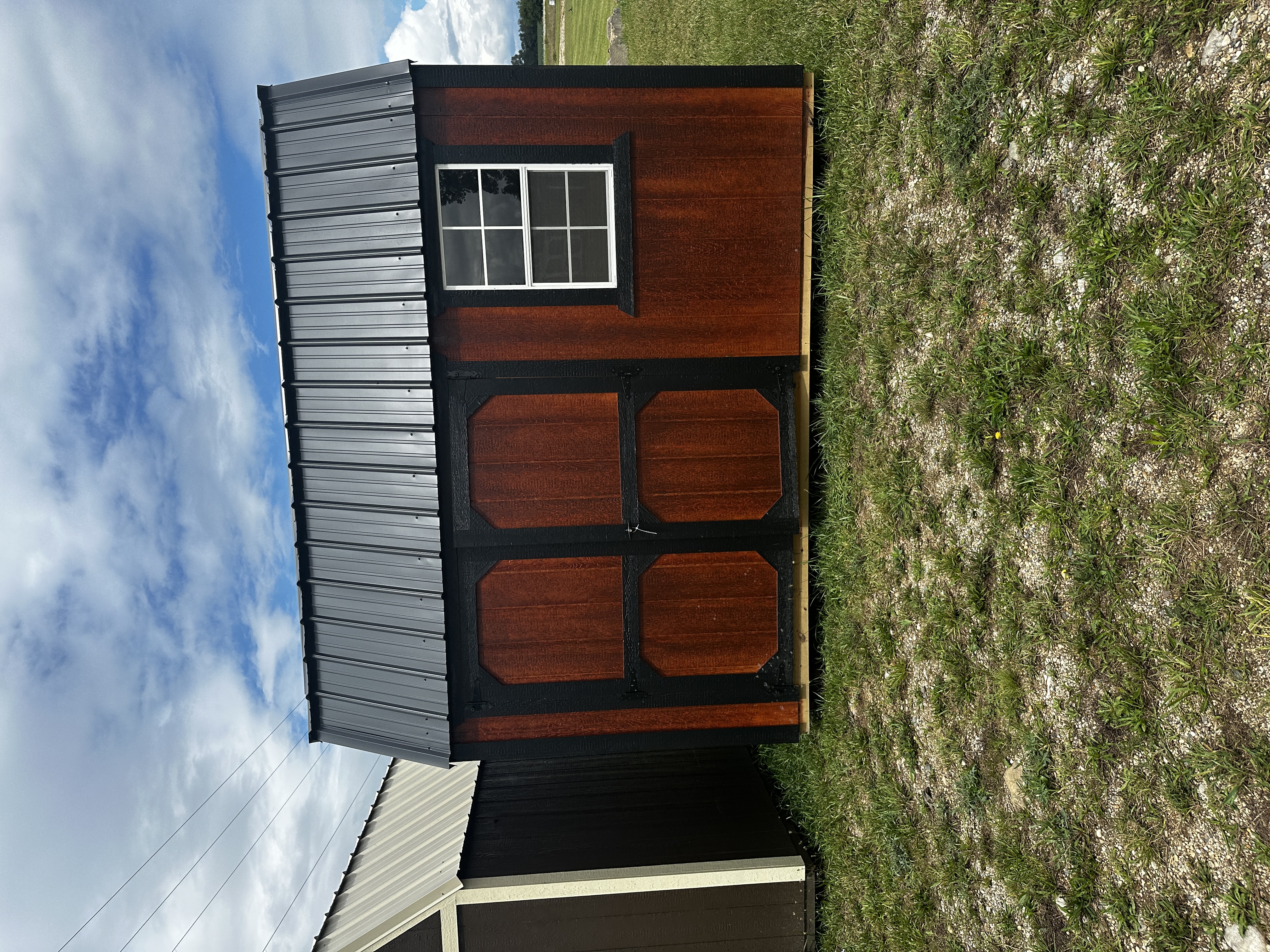 Side Lofted Barn