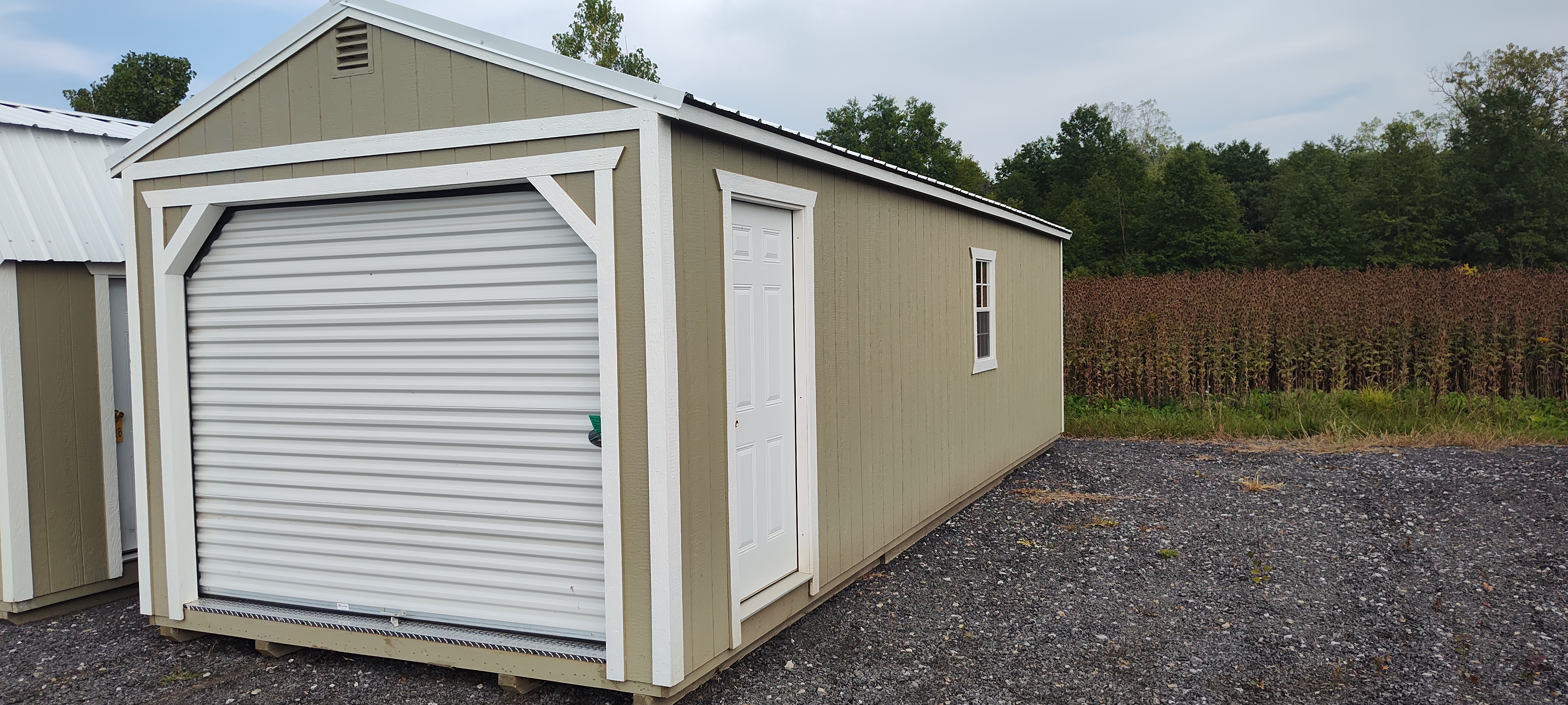 12×32 Garage