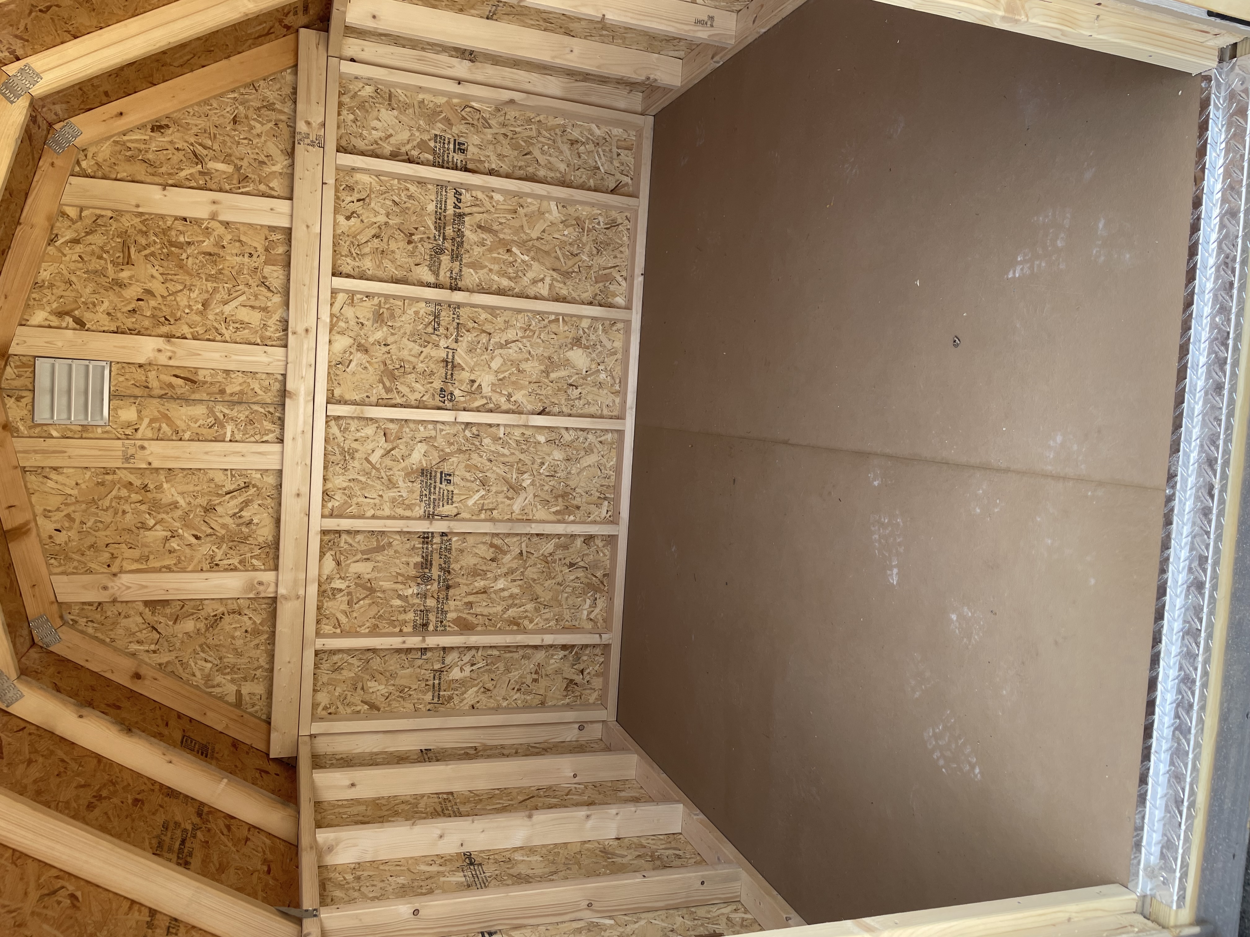8 x 8 Barn – 5