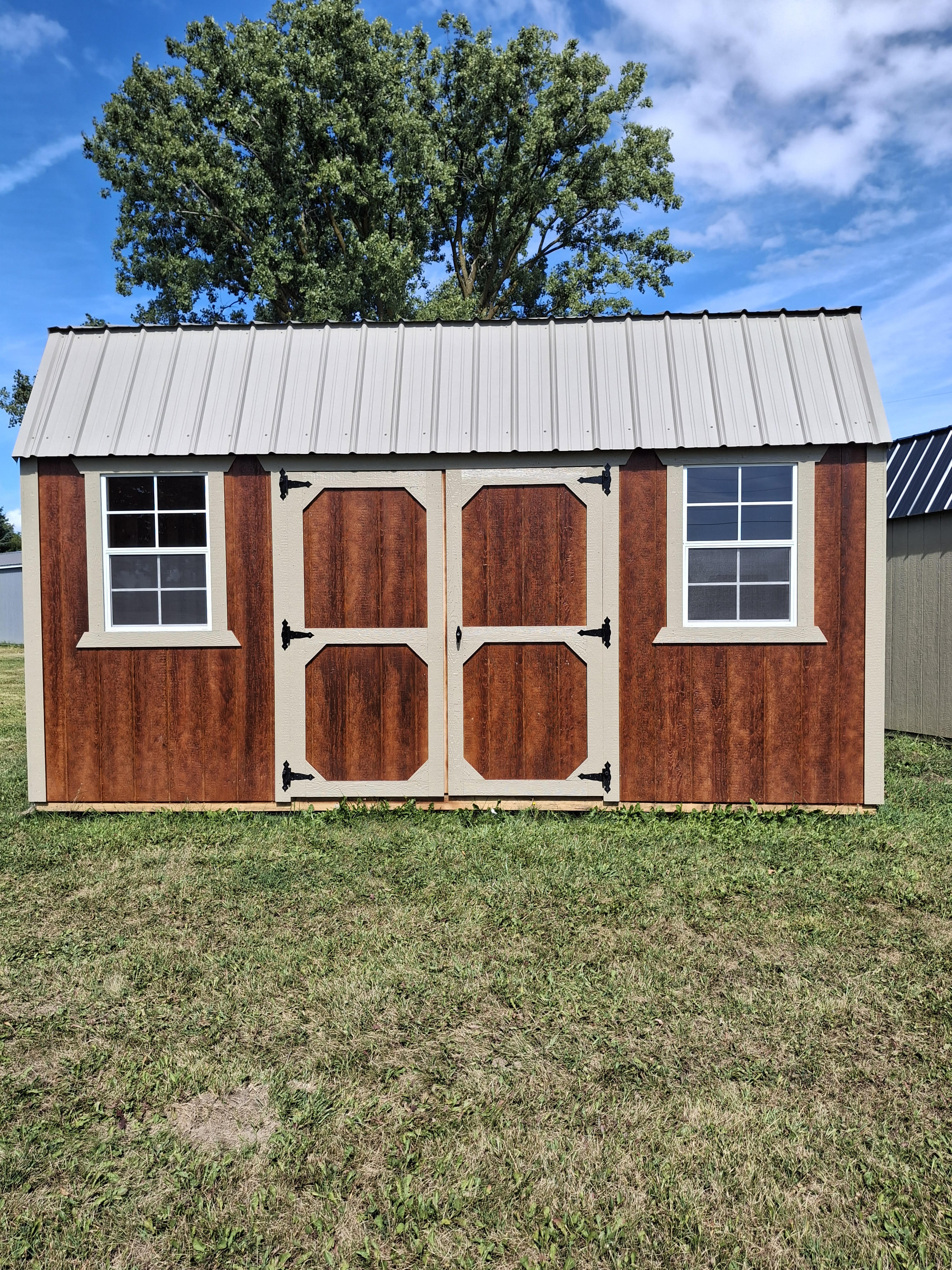 10×16 Side Lofted Barn in Potterville, MI